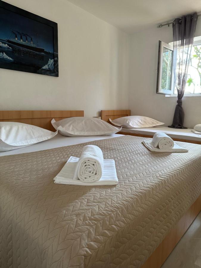 Villa Ruza 30M From The Beach Baška Voda Kültér fotó