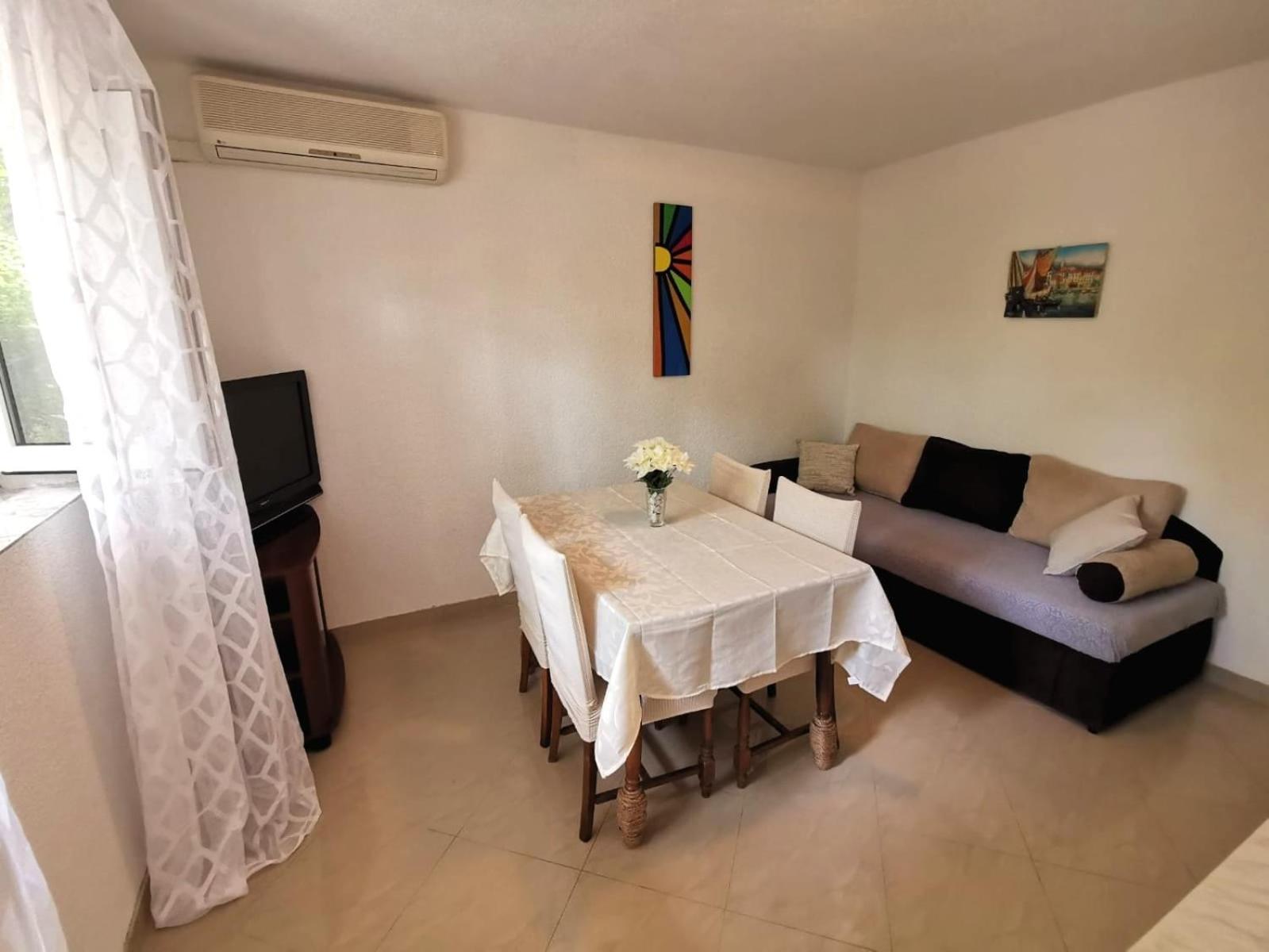 Villa Ruza 30M From The Beach Baška Voda Szoba fotó