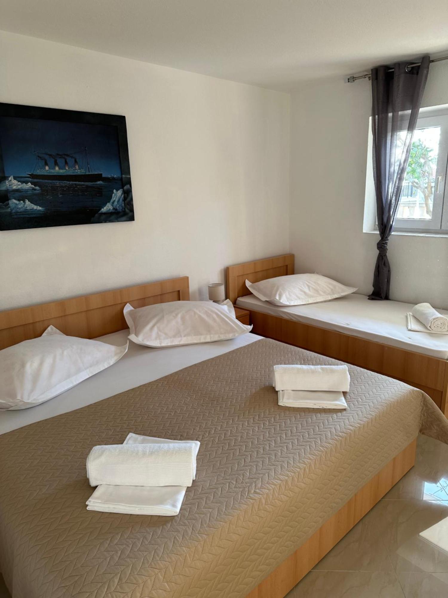 Villa Ruza 30M From The Beach Baška Voda Szoba fotó
